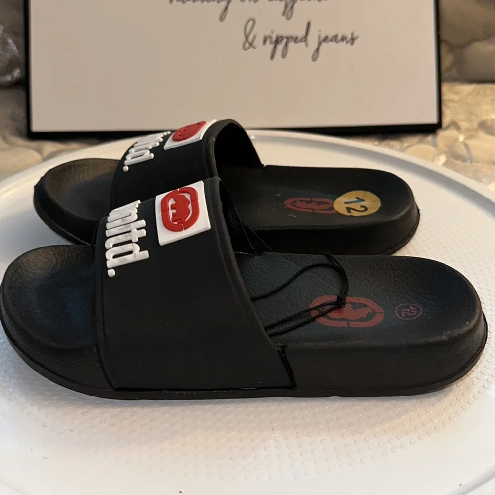 🆕Ecko Unlimited Kid Slides